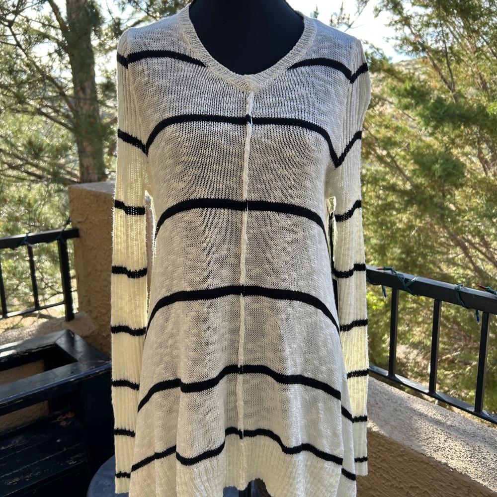 Doe & Rae Cream Knit Sweater